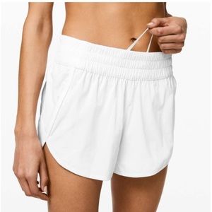 Lululemon Tracker Short IV 4" White Size 8